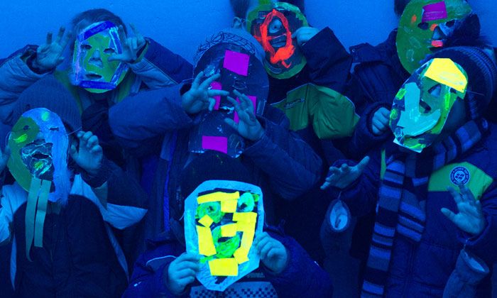 Leuchtende Masken Workshop